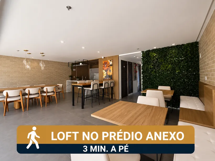 Salão gourmet com cozinha e jardim vertical — Studio Icaraí, Niterói